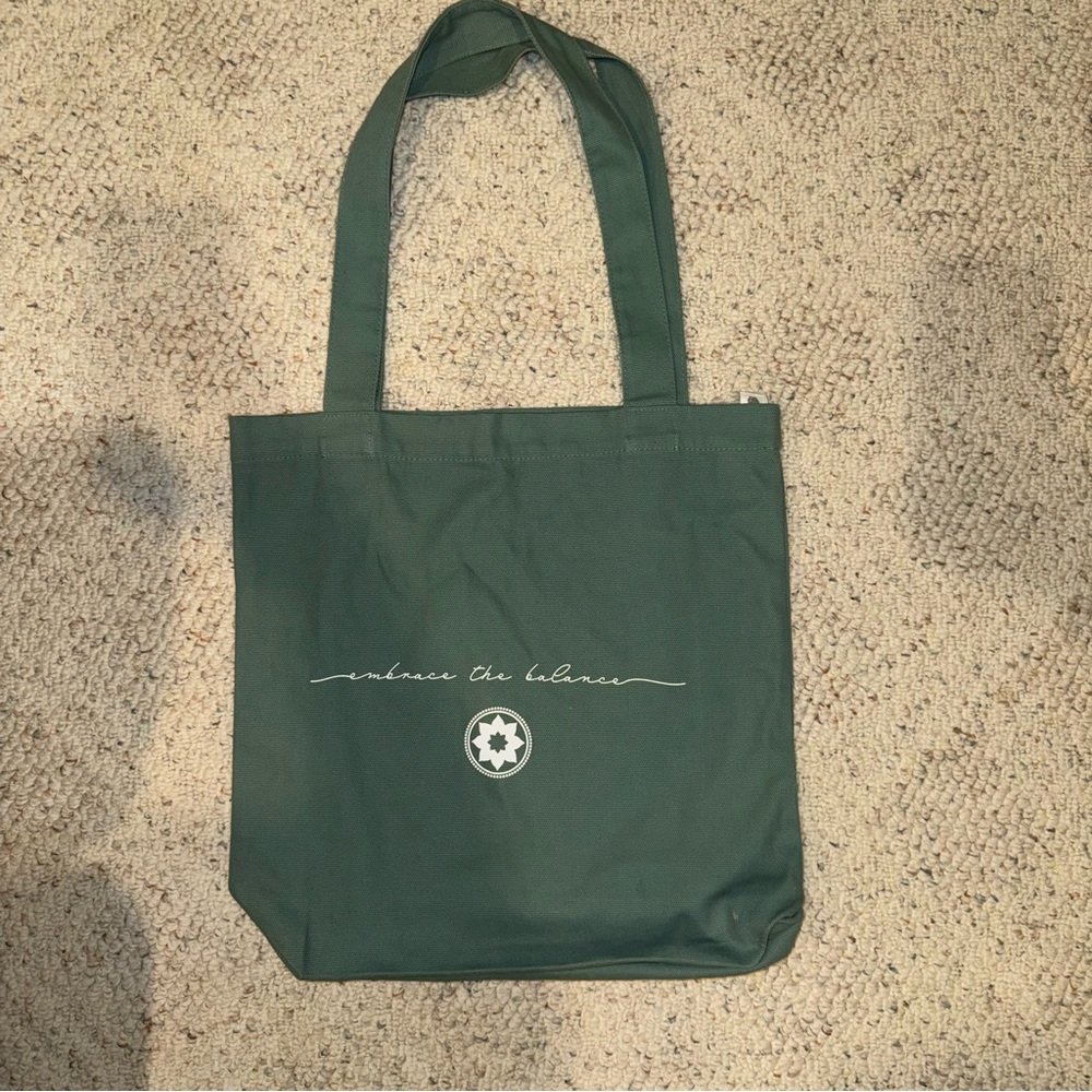 Club Pilates Green Tote